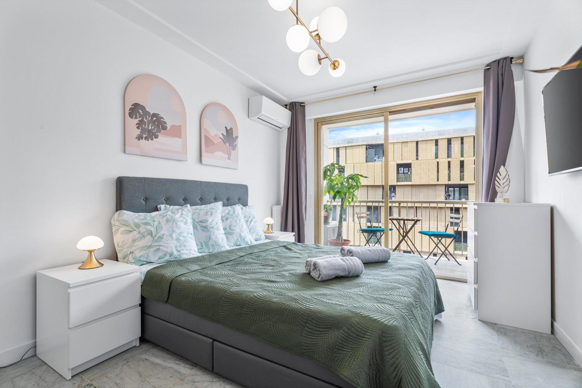 Elegant Studio Avec Terrasse Proche Mer Tramway ニース エクステリア 写真